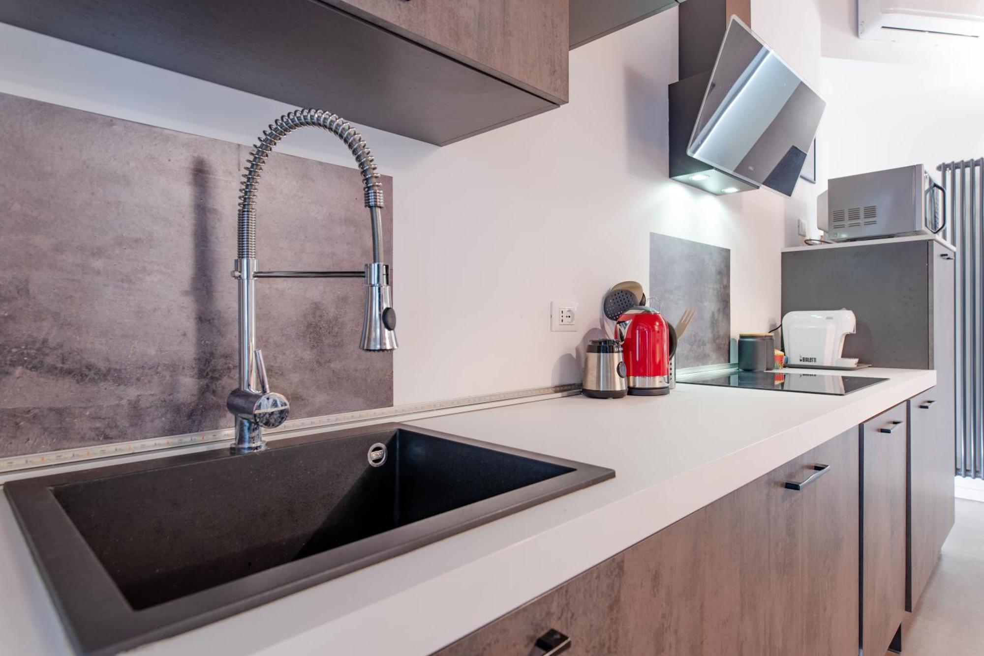 Suite & Queen Apartments ตูริน ภายนอก รูปภาพ