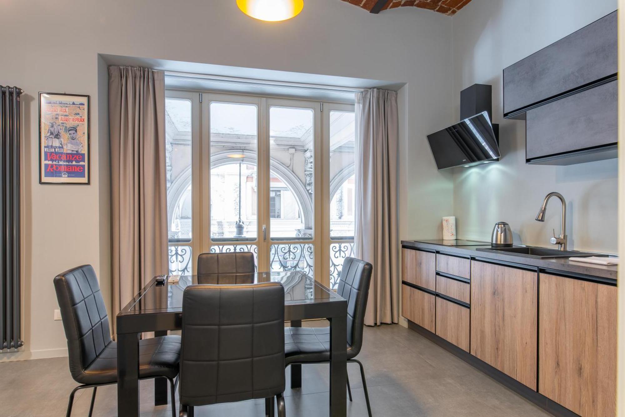 Suite & Queen Apartments ตูริน ภายนอก รูปภาพ